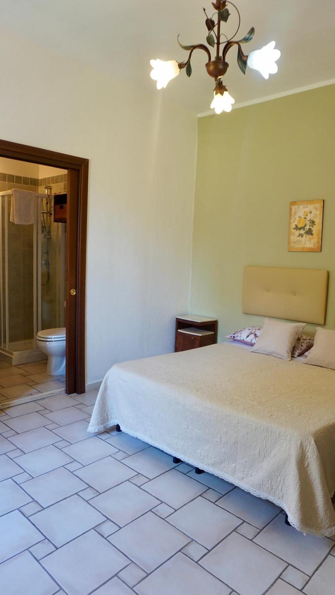B&B Del Viale Bacu Abis Екстериор снимка