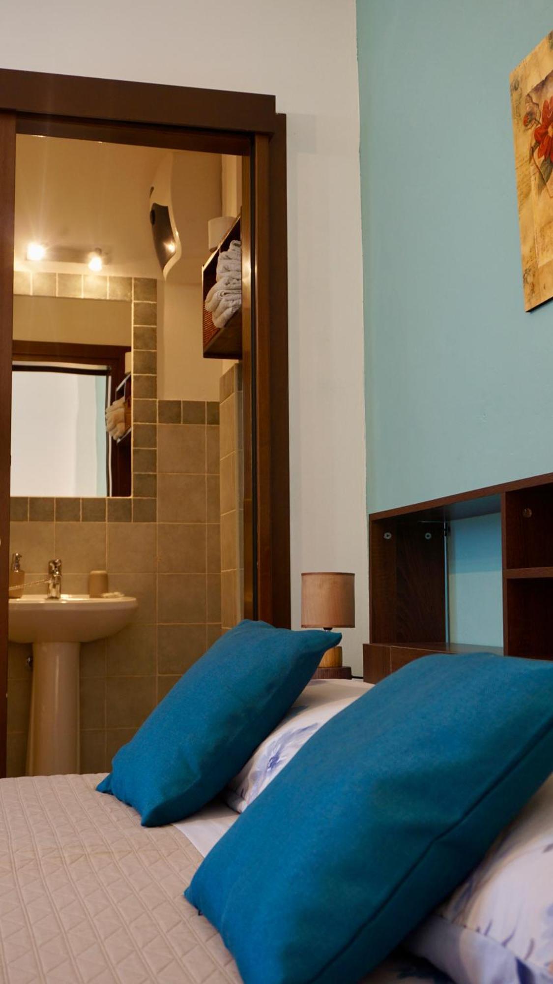 B&B Del Viale Bacu Abis Екстериор снимка