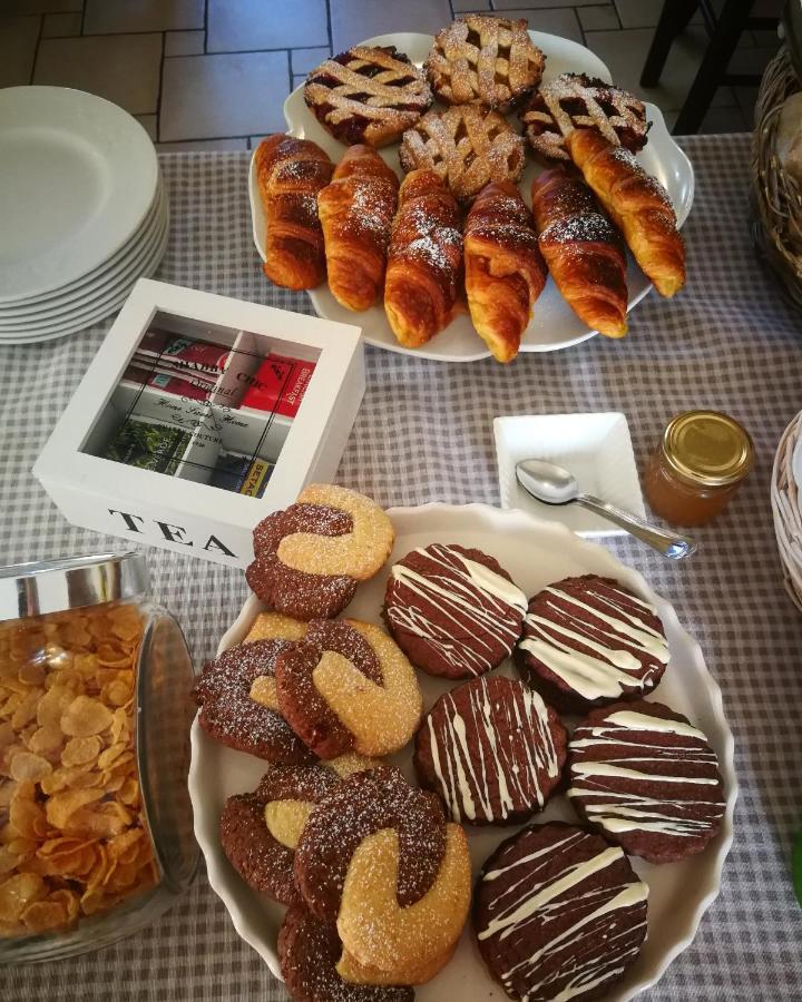 B&B Del Viale Bacu Abis Екстериор снимка